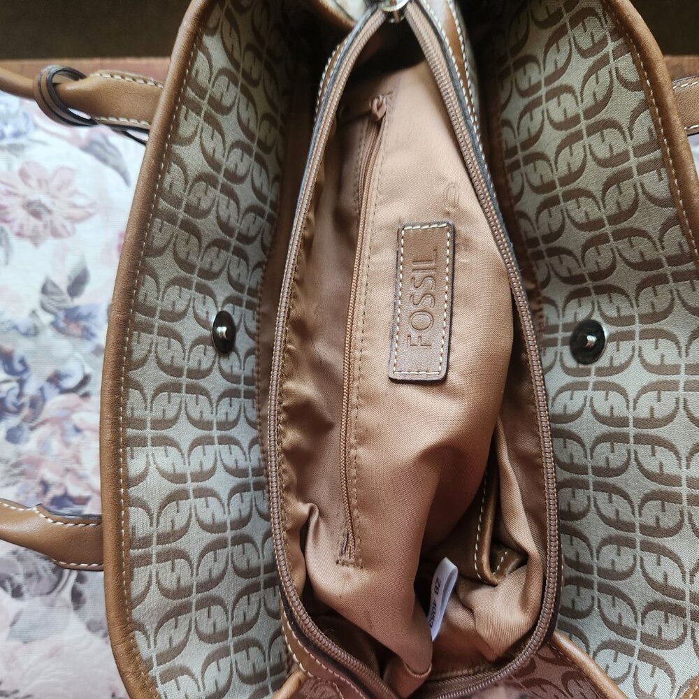FOSSIL women Handbag Beige Canvas Logo print/Leather 13"x9"x4.5" 2 handles - Picture 10 of 15